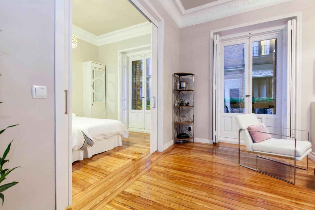 Apartment Charming Gran Via Luna *